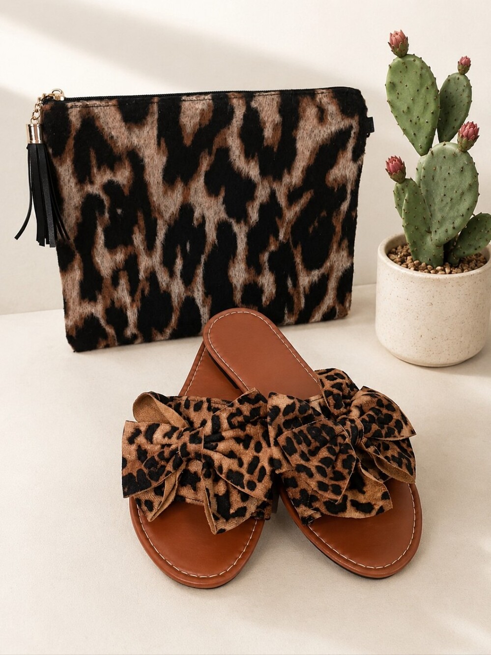 Women's Size 9 Sandals and Mini Bag Animal Print Fall Autumn